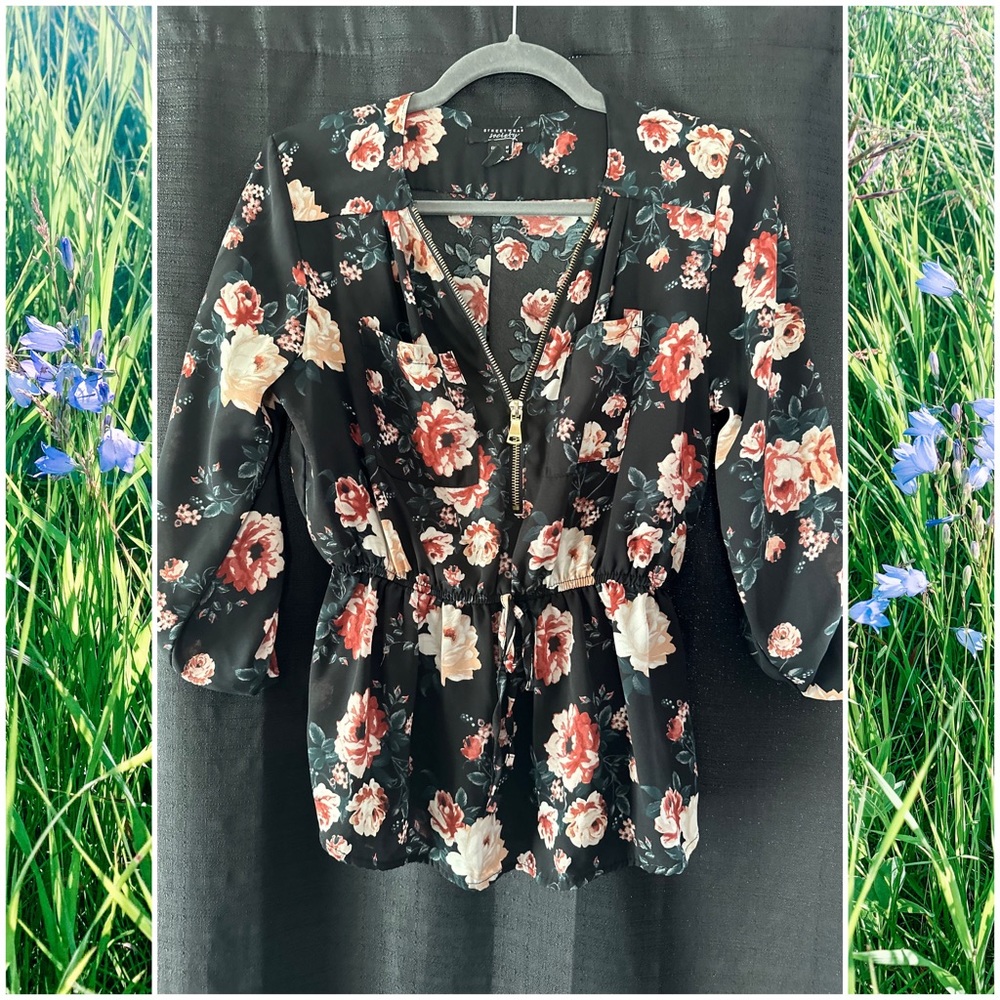 Streetwear Society Black Floral Zip-Front Peplum Blouse